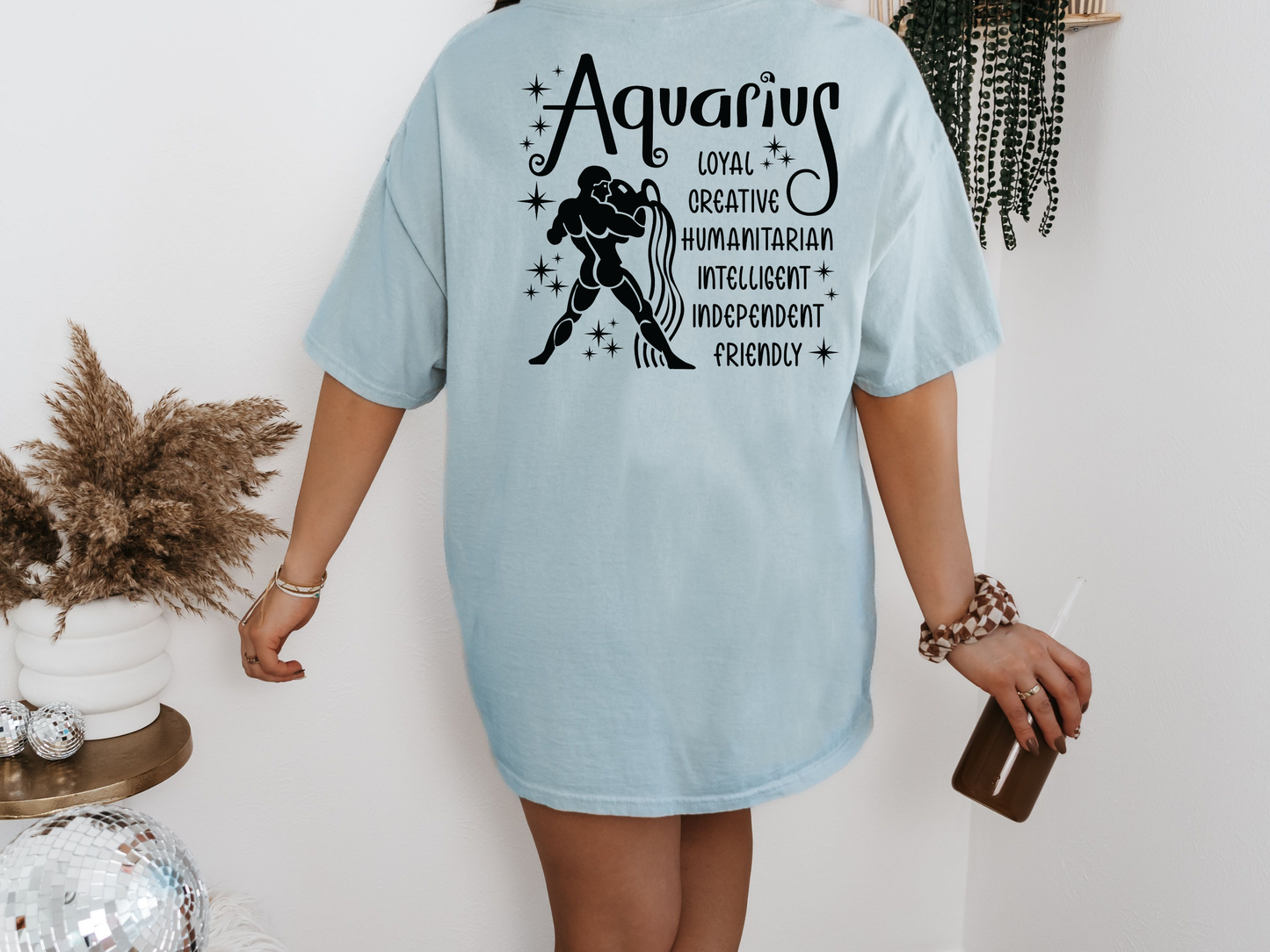 Zodiac Aquarius T-shirt unisex
